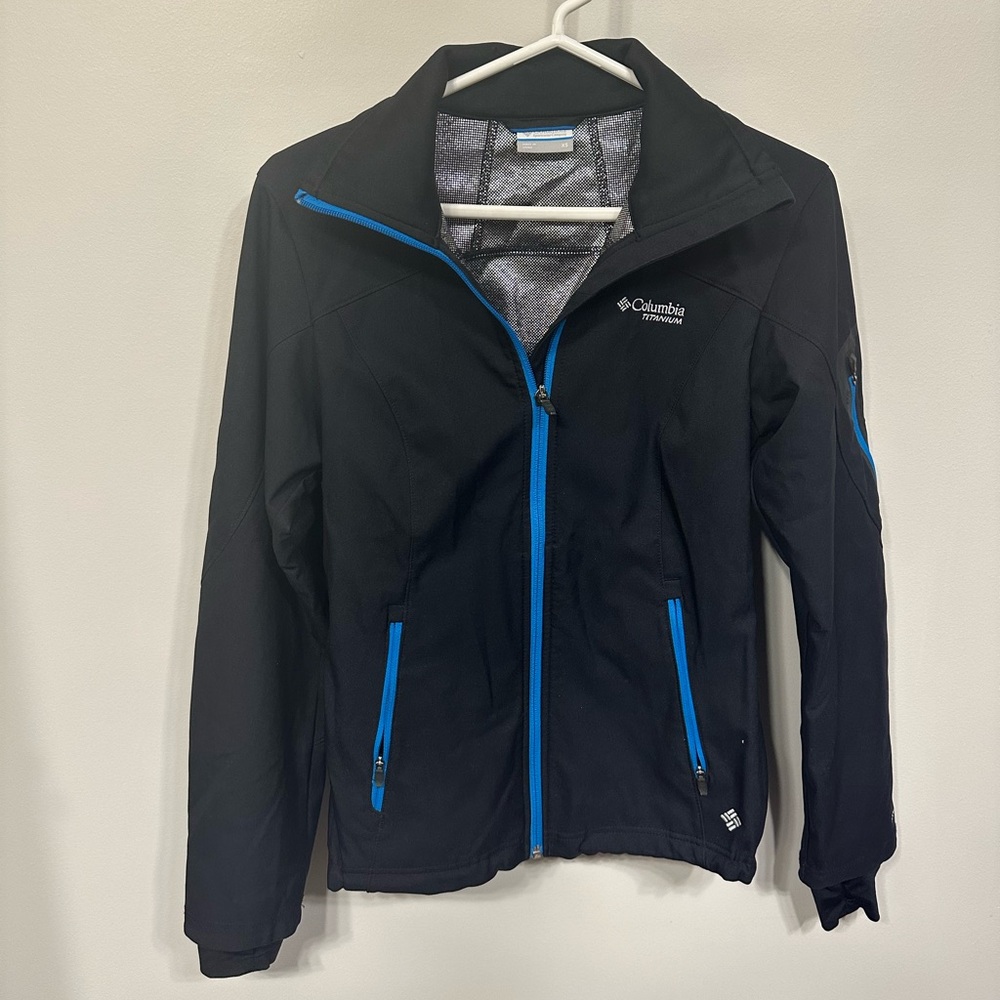 Columbia black insulated jacket